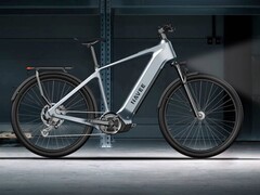 Le speedbike SP01 de Navee (photo) est annoncé avec un moteur de 1 000 W. (Source de l&#039;image : Navee)
