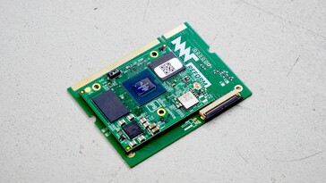 Le module contenant le SoC et la RAM peut être remplacé.