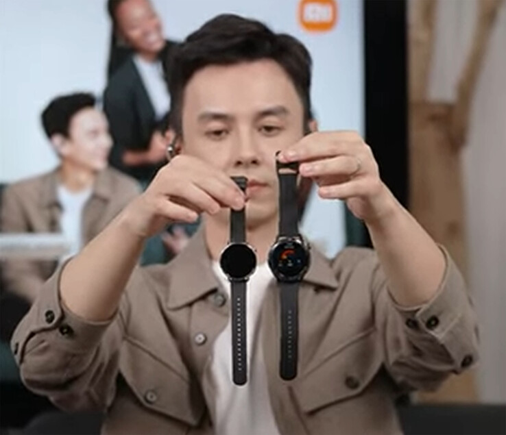 La Xiaomi Watch S4 41 mm et la Watch S4 47 mm, de gauche à droite. (Source de l'image : Xiaomi)