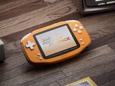 L'Ayaneo Konkr Pocket Advance est une réédition moderne de la Game Boy Advance.