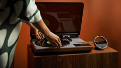 Le Beosystem 72-22 est la dernière édition limitée du tourne-disque de Bang & Olufsen. (Image source : Bang & Olufsen)