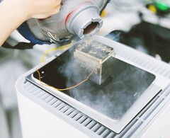 Le Apple M4 fonctionne beaucoup plus rapidement avec un refroidissement plus puissant. (Image : Next_Floating_Brothers, Bilibili)