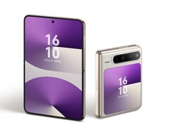 Le Huawei Nova Flip S pourrait être lancé avec un format similaire à celui du Huawei Pura X (photo). (Source de l&#039;image : Huawei)