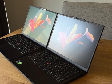 OLED (à gauche) vs IPS (à droite)