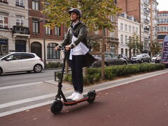 Le scooter électrique Btwin LD900E de Decathlon