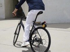 Le kit de vélo électrique PikaBoost 2 fait l'objet d'un crowdfunding. (Source de l'image : Livall)