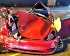La Tesla Model 3 a été complètement détruite dans le double accident. (Source de l'image : @OPP_HSD)