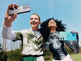 Le OnePlus Nord CE 2 Lite est proposé en deux coloris, tous deux au prix de 299 € avec 6 Go de RAM et 128 Go de stockage. (Image source : OnePlus)