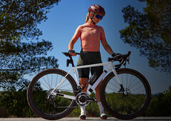 Garmin prévoit une énorme mise à jour stable pour le Edge 1050. (Source de l'image : Garmin)