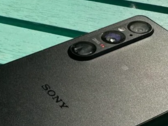 Le Sony Xperia 1 V reçoit désormais Android 15 (Image Source : Trusted Reviews)