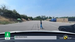 Test de sécurité du modèle Y avec un mannequin de la taille d&#039;un enfant (image : Euro NCAP)