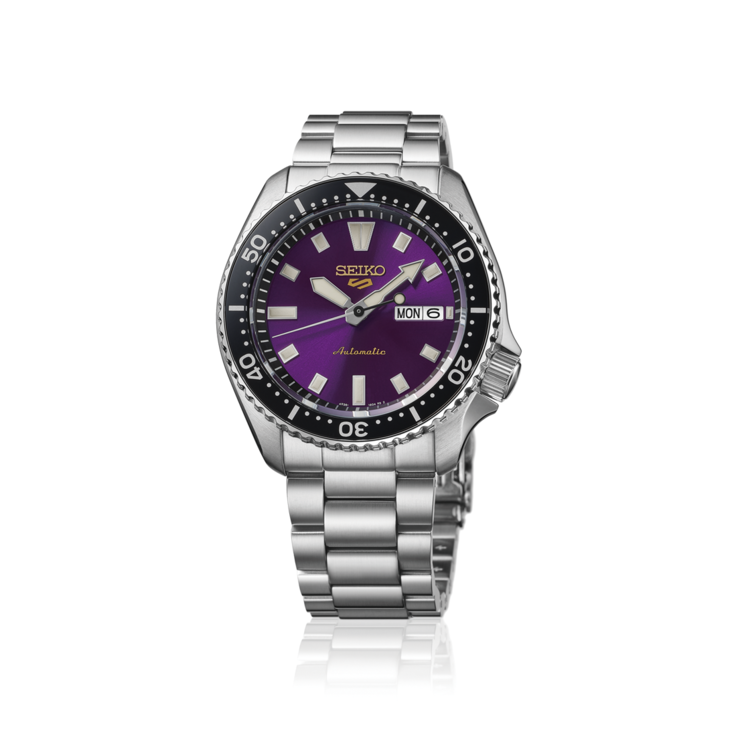 Le modèle Seiko HDB003 est doté d’un cadran violet Edo.
