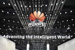 Huawei intensifie ses efforts pour rester au niveau de TSMC et d&#039;autres entreprises. Photo : logo de l&#039;entreprise photographié lors d&#039;un événement (source : Huawei)