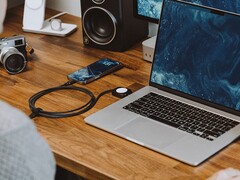 Le câble universel Nomad pour Apple Watch est désormais disponible. (Source de l'image : Nomad)