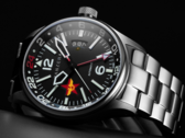 Animée par le mouvement automatique Seiko NH34A GMT, la montre pilote Panzera Flieger 45G (photo) vous offre une réserve de marche de 41 heures. (Source : Panzera)
