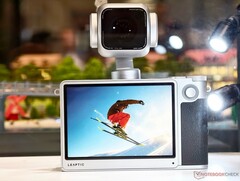 Dreame a mis au point un appareil photo équipé d’un stabilisateur et d’un capteur Micro Four Thirds de 100 mégapixels.