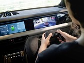 Jouer dans le nouveau SUV électrique Porsche Macan 2026 (Source : Porsche)