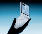 Motorola travaille apparemment sur un téléphone à clapet avec des cristaux Swarovski (Image source : Ytechb)