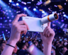 L'Oppo Find X10 équipé d'un téléconvertisseur.