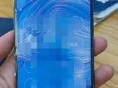 Voici notre premier regard sur le Realme V5 (image via Weibo)