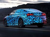 Le VW ID.7, fortement camouflé, a été démasqué par des graphistes talentueux (Image : Volkswagen)