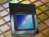 Les processeurs Intel Lunar Lake utilisent le nœud TSMC N3B. (Source de l'image : Laura Ockel sur Unsplash, Intel, édité)