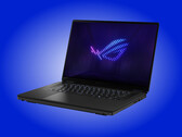 Le ROG Zephyrus Duo (2026) GX651 ressemble beaucoup aux autres ordinateurs portables de jeu de 16 pouces dans sa configuration « standard ».