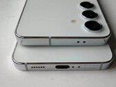 Quelques unités factices "Galaxy S24 ". (Source : Sonny Dickson via Twitter/X)