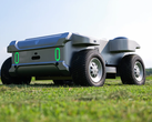 Le robot de jardinage modulaire d'Apollo Turfstorm (photo) fait l'objet d'un crowdfunding sur Kickstarter. (Source de l'image : Apollo Turfstorm)