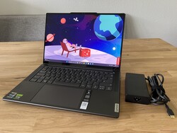 En revue : Lenovo Yoga Pro 9i 14. Modèle d'essai fourni par Campuspoint.