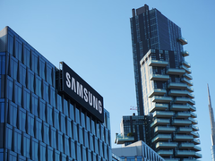Samsung affirme que sa nouvelle technologie a été développée en partenariat avec Medical AI. Photo : le logo de Samsung sur un bâtiment. (Source de l'image : Babak Habibi on Unsplash)