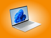 L'OmniBook 5 14 pouces en finition Glacier Silver, équipé de processeurs Intel Wildcat Lake.
