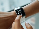 Apple livrera la Watch Series 7 ce mois-ci, mis à part les problèmes de production. (Image source : Luke Chesser)