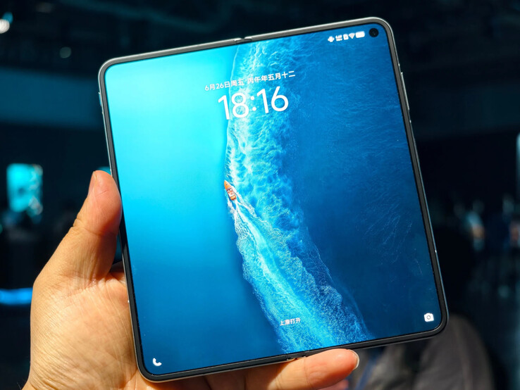 Le Vivo X Fold6 est certifié IP59.