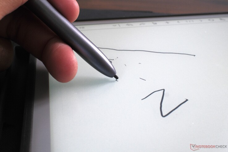 Le stylet Ink Pencil IP151 sur la tablette Huion Ink...