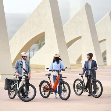Le vélo électrique Momentum Vida E+ est disponible en noir abyssal, air de montagne et cannelle caramel (Source d'image : Momentum)