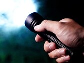 La nouvelle lampe de poche TerraBeast est équipée d'un laser intégré (Source de l'image : TerraBeast)
