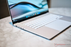 Asus ZenBook S16 I/O (image via Notebookcheck)