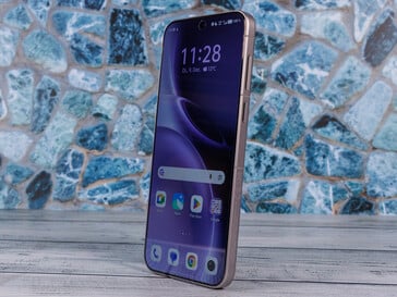 Le meilleur smartphone de 2025 en termes d'appareil photo est signé Vivo. (Source de l'image : Daniel Schmidt)