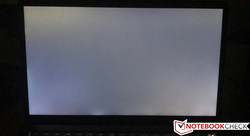 Asus ZenBook UX391U - Fuites de lumière.