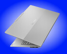 Le ThinkBook 14x est plus léger que la plupart des ordinateurs portables, avec un poids officiel de 990 g, batterie de 54,7 Wh comprise.