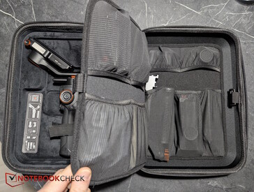 Version kit avec follow focus, poignée, etc