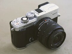 Le stylo OM Pen s'inspire, sur le plan du design, de l'Olympus Pen de 1959.