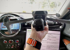 L'Air 3S, illustré, sera un drone beaucoup plus grand que le Neo, qui ne pèse que 135 g. (Source de l'image : @OsitaLV via @JasperEllens)