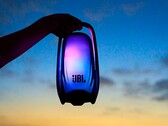 Le JBL Pulse 6 est disponible en Chine et aux États-Unis pour le moment.