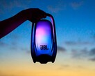 Le JBL Pulse 6 est disponible en Chine et aux États-Unis pour le moment.