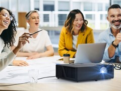 Optoma a lancé trois nouveaux projecteurs WUXGA, dont le ZU607TST (ci-dessus). (Source de l'image : Optoma)