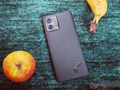 Le ThinkPhone de Motorola est doté d'une finition unique inspirée du ThinkPad. (Source de l'image : NotebookCheck)