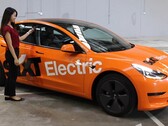 Les Teslas seront progressivement retirées de la flotte de location (image : SIXT)
