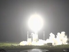 Image de la fusée Falcon 9 au moment du lancement (Source de l&#039;image : NASA ; recadrée)